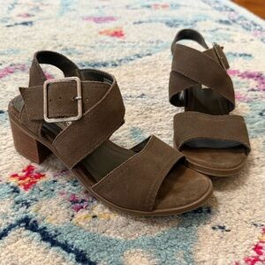 Steve Madden green Roseanna sandals